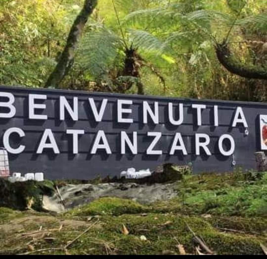 Cassiodoro Rooms Affittacamere Catanzaro Bagian luar foto