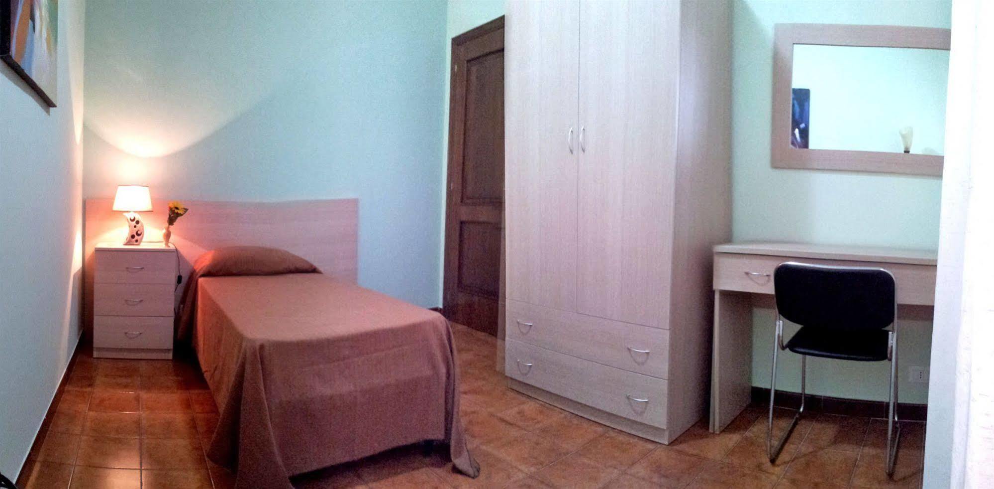 Cassiodoro Rooms Affittacamere Catanzaro Bagian luar foto